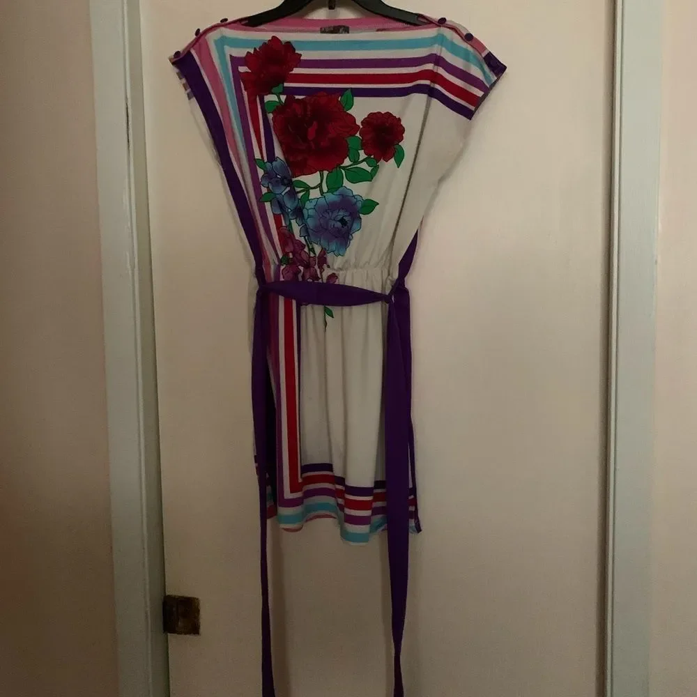 Top - Picture 3 of 3